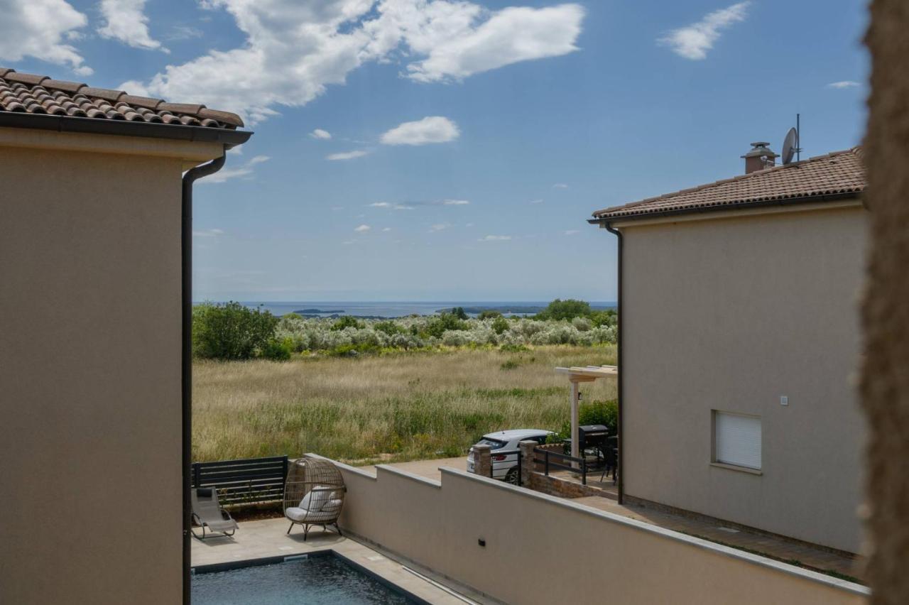 Villa Maslina Vodnjan Exterior photo